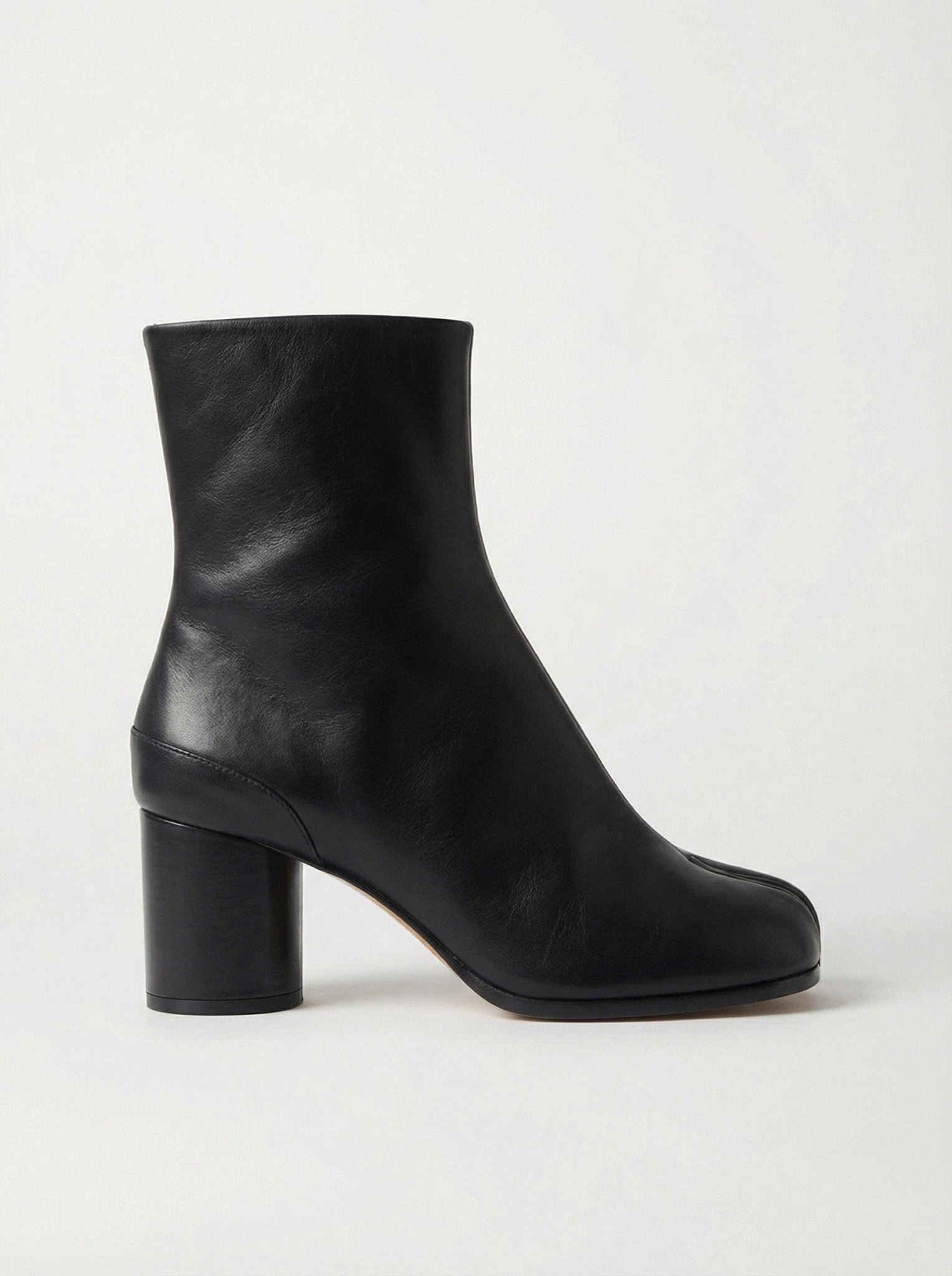 Noir Tabi Ankle Boots - TUA. Milano